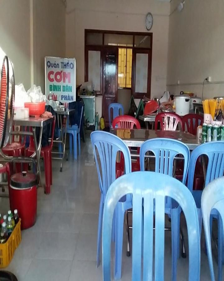 Sang lại quán cơm Lô 5. Trung tâm thương mại Hà Tiên, tỉnh Kiên Giang, 02973506757