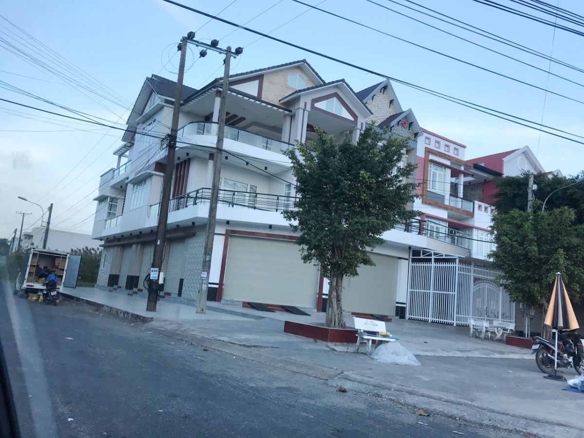 Bán 4 nền liền kề trung tâm chợ thứ 7, Đông Thái, An Biên, Kiên Giang, 0705068039 