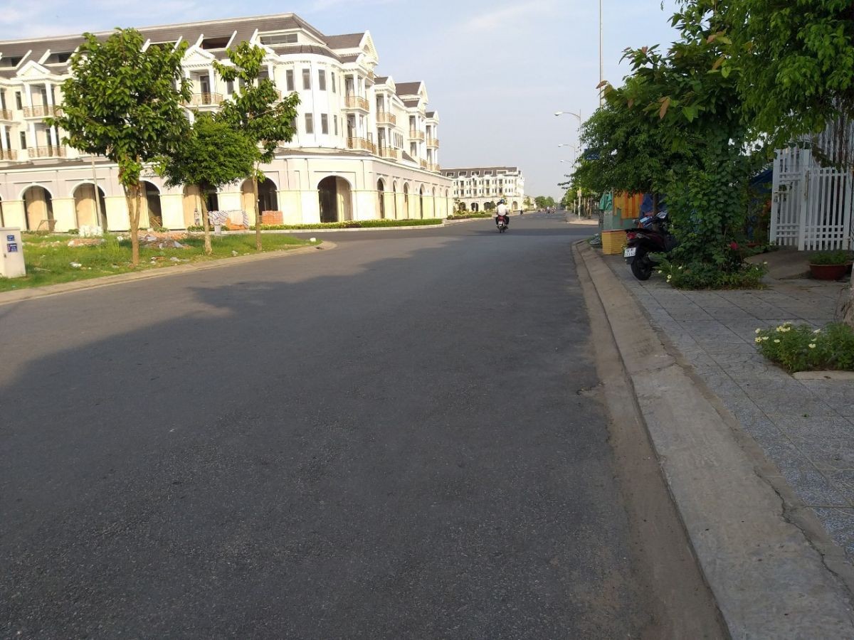 Bán nhà thô, 1 trệt 1 lầu, đường Trần Bạch Đằng, An Hòa, Rạch Giá, Kiên Giang, 5*20m, 3.1 tỷ