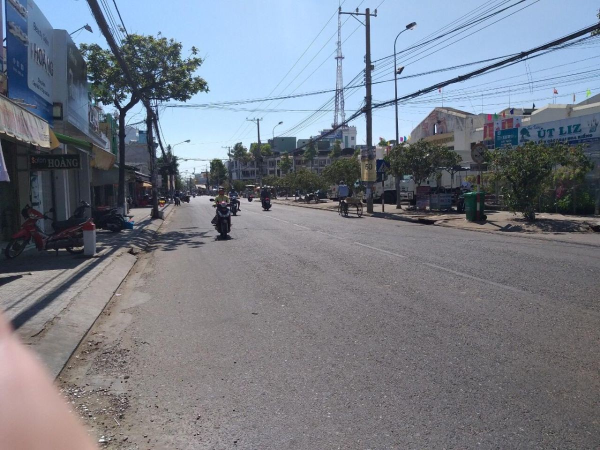 BÁN NHÀ KHO MẶT TIỀN NGUYỄN BỈNH KHIÊM, VĨNH THANH, RẠC GIÁ, KIÊN GIANG, 430m2, 12 TỶ.     (MSNV 05)