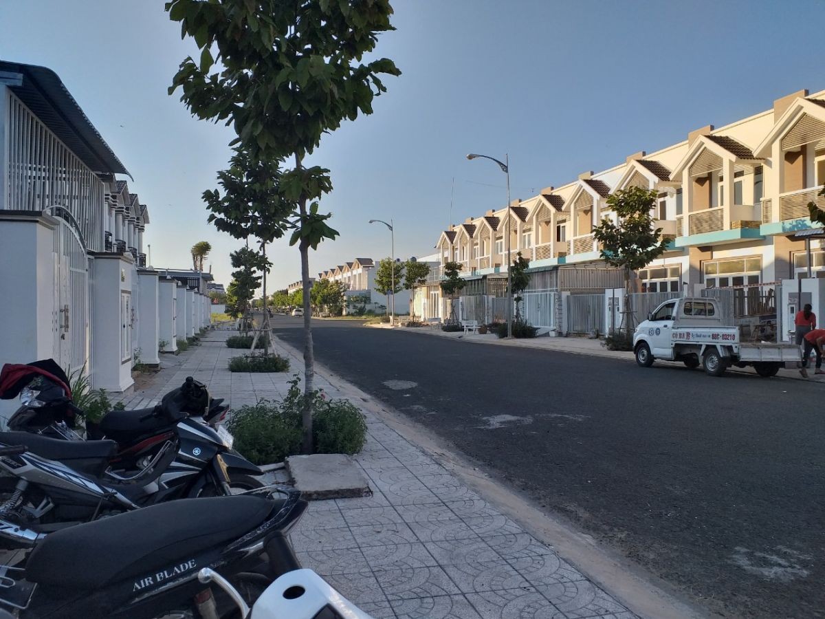 BÁN NHÀ TRẦN BẠCH ĐẰNG, AN HÒA, RẠCH GIÁ, KIÊN GIANG, 5*27.5m, 3 TỶ 2. (MSNV 11)