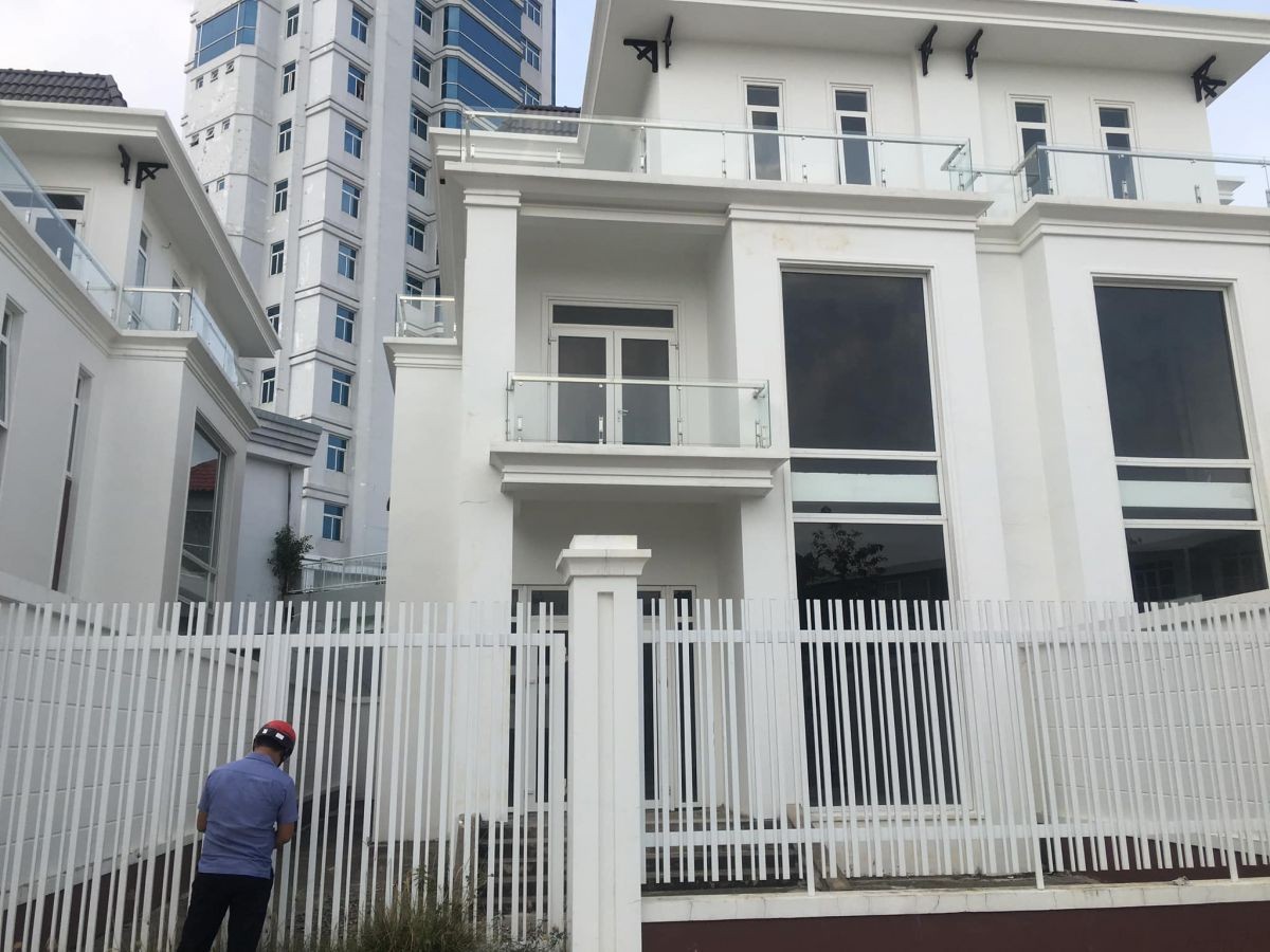 BÁN CĂN BIỆT THỰ PHỐ SEAVIEW, RẠCH GIÁ, KIÊN GIANG, 10*23m, 8.3 TỶ     (MSNV 15)