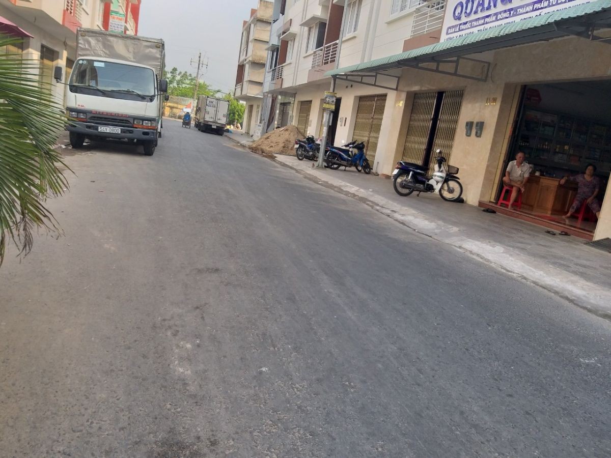 CHO THUÊ NHÀ CHỢ BÁCH HÓA RẠCH SỎI, 5*15m, 15 TRIỆU/ THÁNG.    (MSNV 05)
