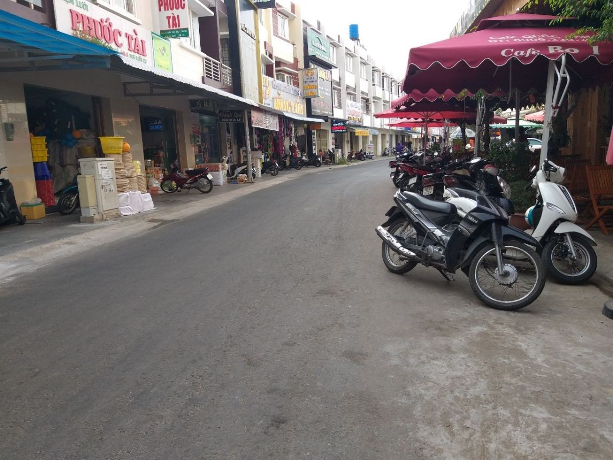 CHO THUÊ NHÀ CHỢ BÁCH HÓA RẠCH SỎI, 5*15m, 15 TRIỆU/ THÁNG.    (MSNV 05)