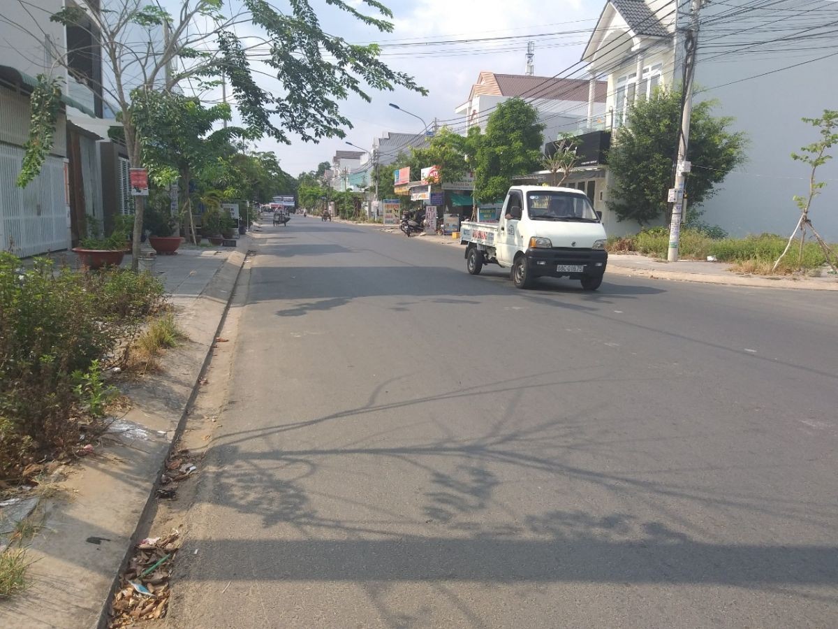 BÁN NHÀ HUỲNH THÚC KHÁNG, VĨNH QUANG, RẠCH GIÁ, KIÊN GIANG, 5*18m, 2 TỶ xxx.   (MSNV 02)