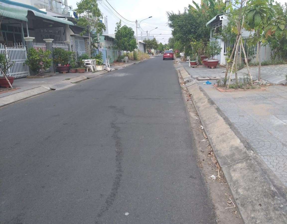 BÁN NỀN L4 KHU DÂN CƯ VĨNH QUANG, RẠCH GIÁ, KIÊN GIANG, 5*18.2m, 1 TỶ xxx TR.   (MSNV 02)