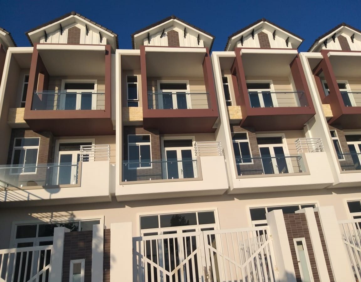 BÁN NHÀ 1 TRỆT 2 LẦU  P28, TÔN ĐỨC THẮNG, AN HÒA, RẠCH GIÁ, KIÊN GIANG,5*25m, 3 TỶ xxx TR  (MSNV 02)