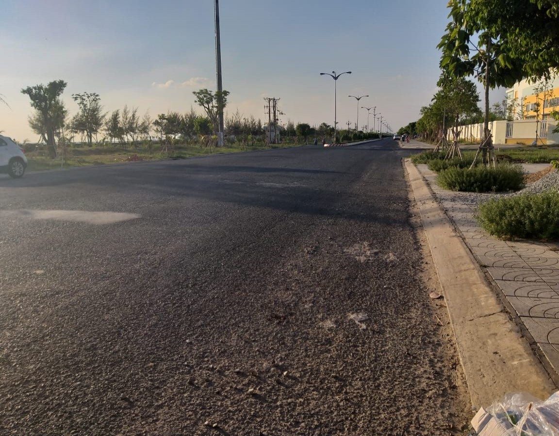 BÁN NHÀ 1 TRỆT 2 LẦU  P28, TÔN ĐỨC THẮNG, AN HÒA, RẠCH GIÁ, KIÊN GIANG,5*25m, 3 TỶ xxx TR  (MSNV 02)