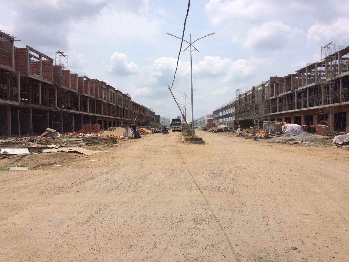 BÁN NHÀ  KHU ĐÔ THỊ TÂY BẮC, 100m2,GIÁ CHÊNH LỆCH 10tr.(MSNV 02)