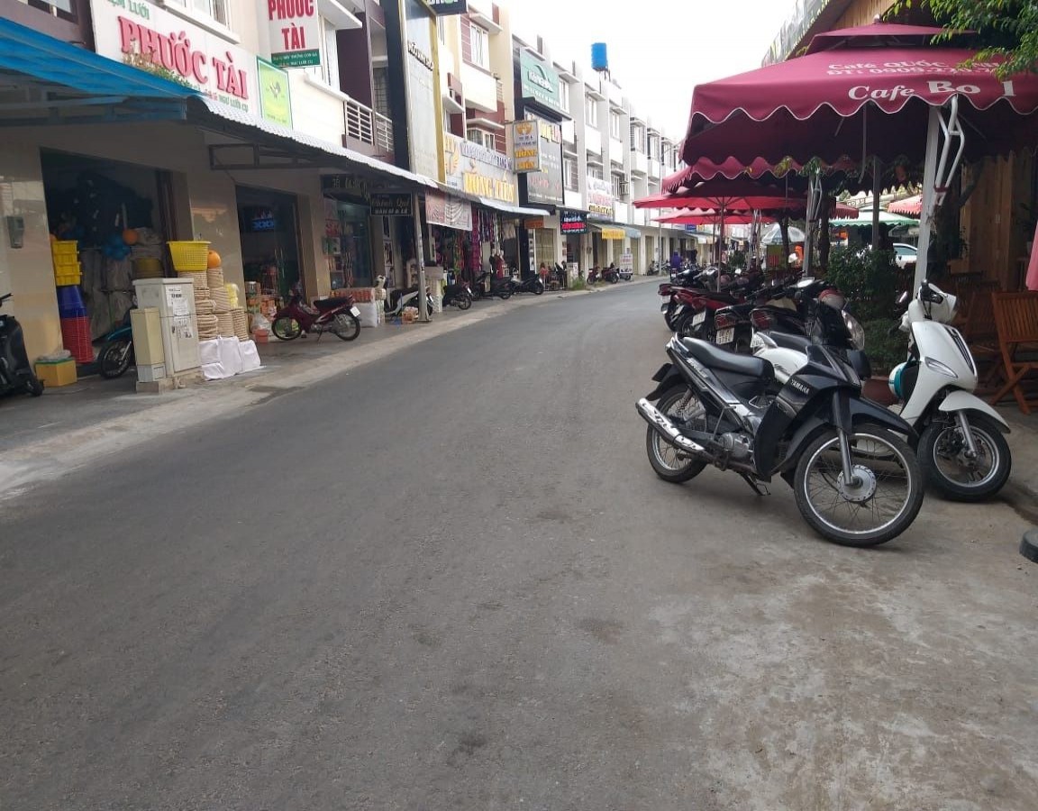 BÁN NHÀ TRUNG TÂM THƯƠNG MẠI RẠCH SỎI, RẠCH GIÁ, KIÊN GIANG, 107,5m2, 8 TỶ xxx, (MSNV 02)