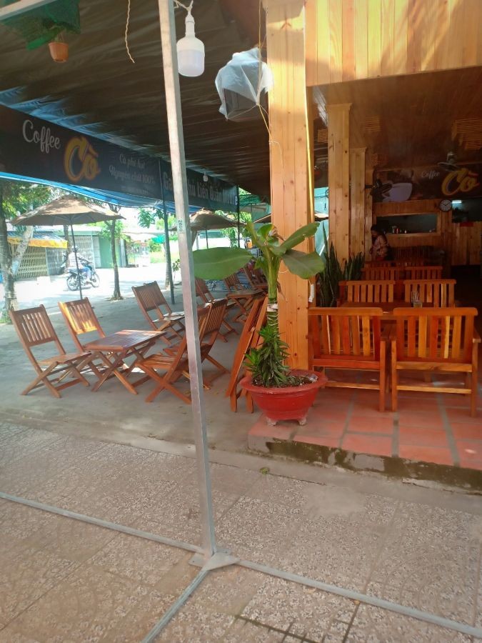 Cần sang quán ngã 3 lộ Liên Hương
