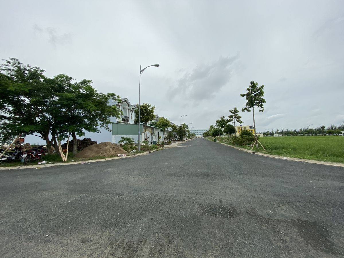 Nhà P20 đường số 10 KĐT PHÚ CƯỜNG