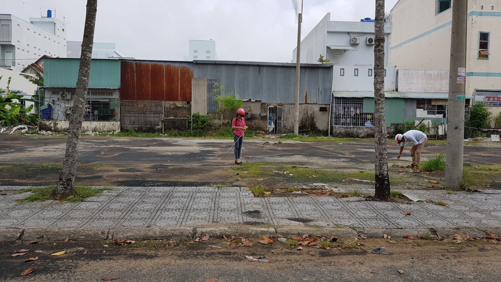 CẦN BÁN ĐẤT LẤN BIỂN