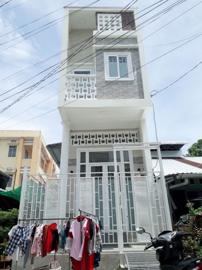 cần bán gấp nhà ngô quyền gần chợ bắc sơn giá rẻ năm 2020