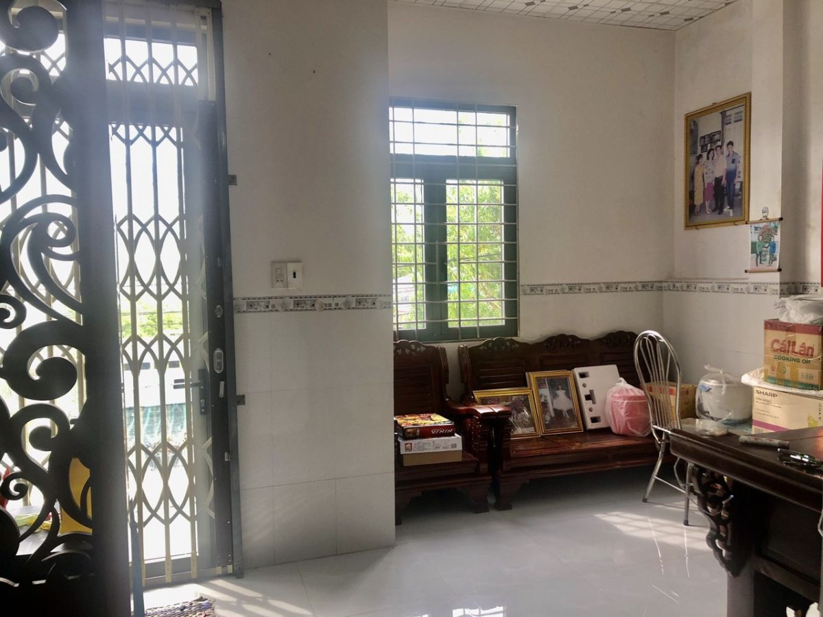 Cần bán nhà mặt tiền đường Liên Hương