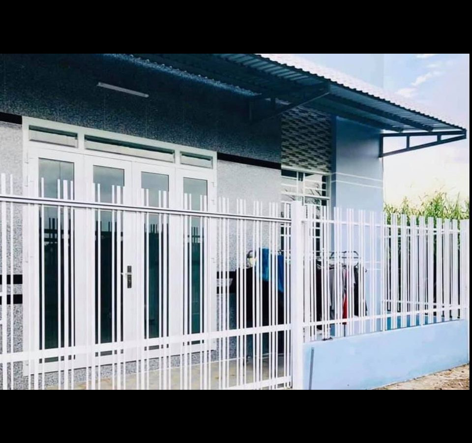 Cần Tìm chủ mới cho ngôi nhà nhỏ, diện tích ngang 6,5m - dài 10,5m. Đất lúa. Nhà mới xây
