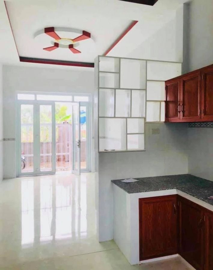 Cần Tìm chủ mới cho ngôi nhà nhỏ, diện tích ngang 6,5m - dài 10,5m. Đất lúa. Nhà mới xây