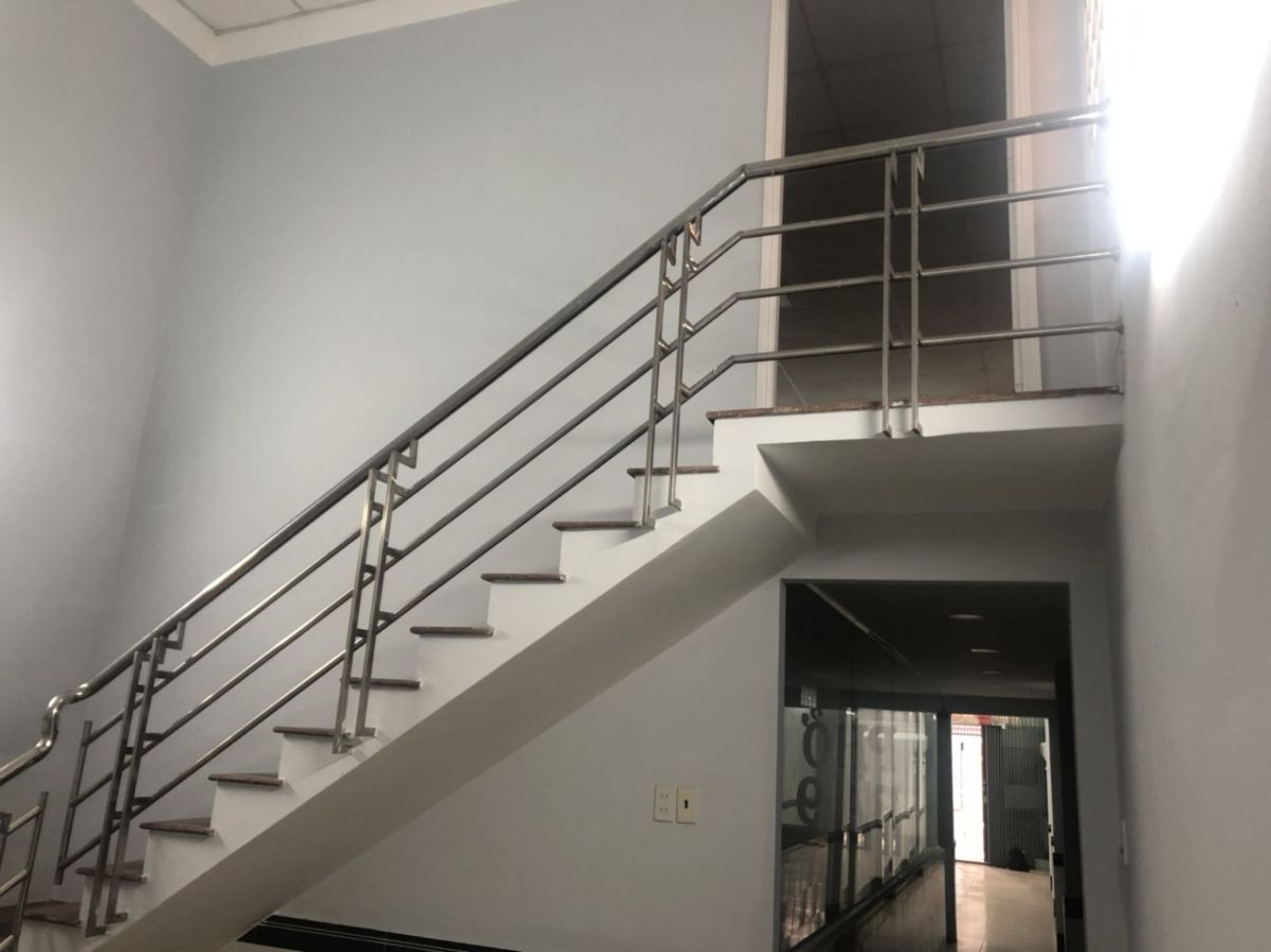 Bán nhà mặt tiền Lâm Quang Ky phường Vĩnh Lạc (đoạn gần Lạc Hồng), Rạch Giá, Kiên Giang