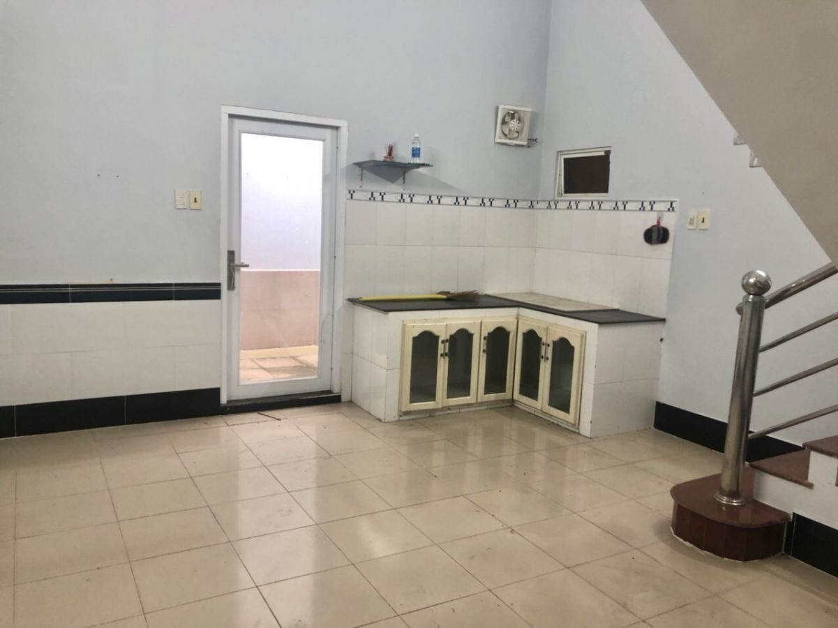 Bán nhà mặt tiền Lâm Quang Ky phường Vĩnh Lạc (đoạn gần Lạc Hồng), Rạch Giá, Kiên Giang