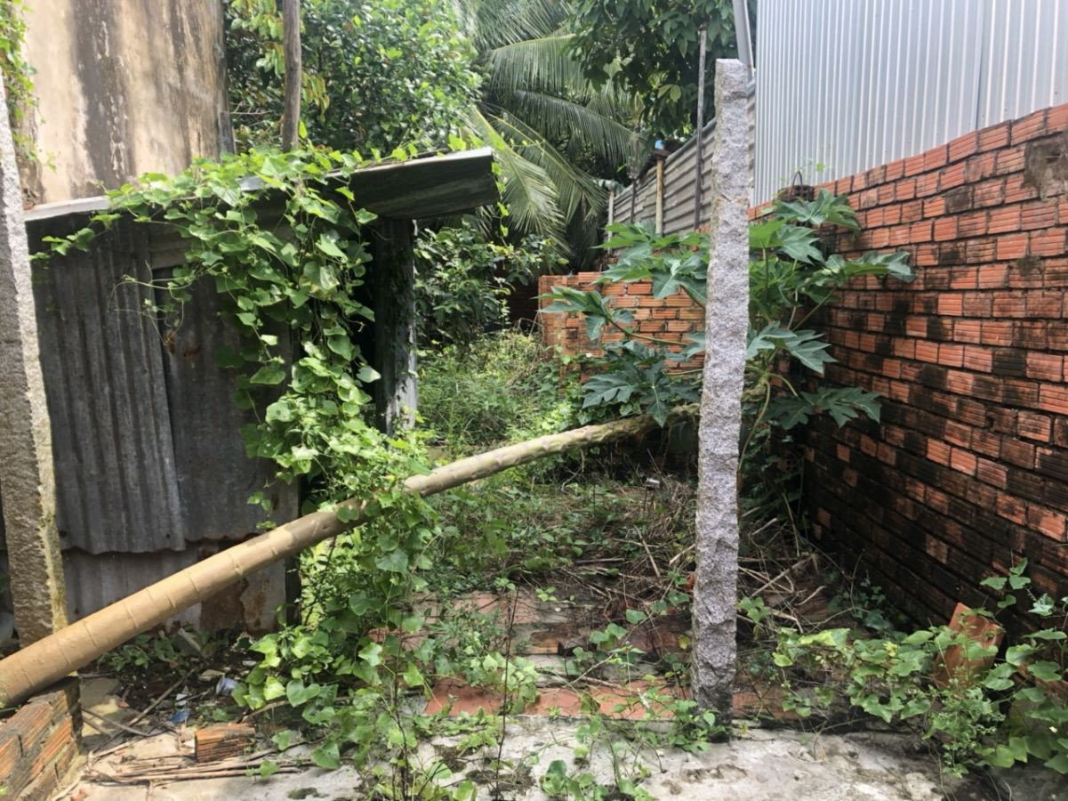 Bán đất mặt tiền kèm theo nhà cũ đường Trần Quý Cáp, An Bình, Rạch Giá, Kiên Giang