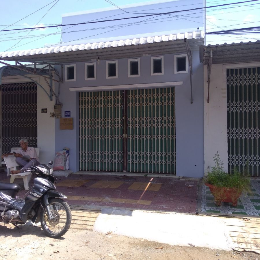 Cần bán nhà lô 2 đường Cao Xuân Dục (khu nhập thấp), phường Vĩnh Quang Rạch Giá Kiên Giang