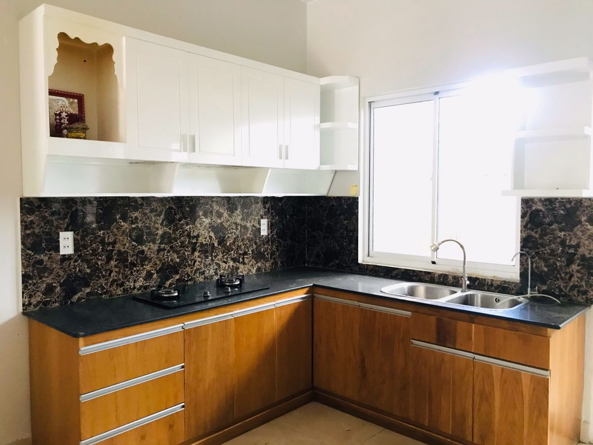 Bán nhà P26 Trần Bạch Đằng KĐT Phú Cường, RG KG (giá rẻ nhất khu vực, để lại nhiều nội thất)
