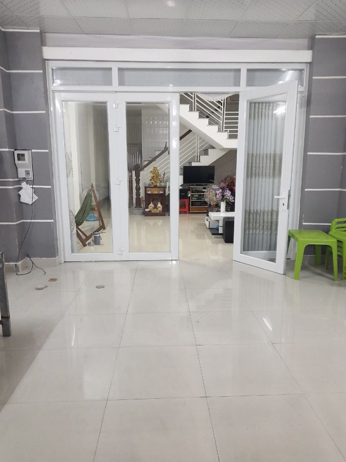 Cần bán gấp nhà hoàn thiện lô 14 (giá giảm mạnh cho người thiện chí) Khu dân cư An Bình, Rạch Giá Kiên Giang (nhà đẹp, khu vực an ninh)
