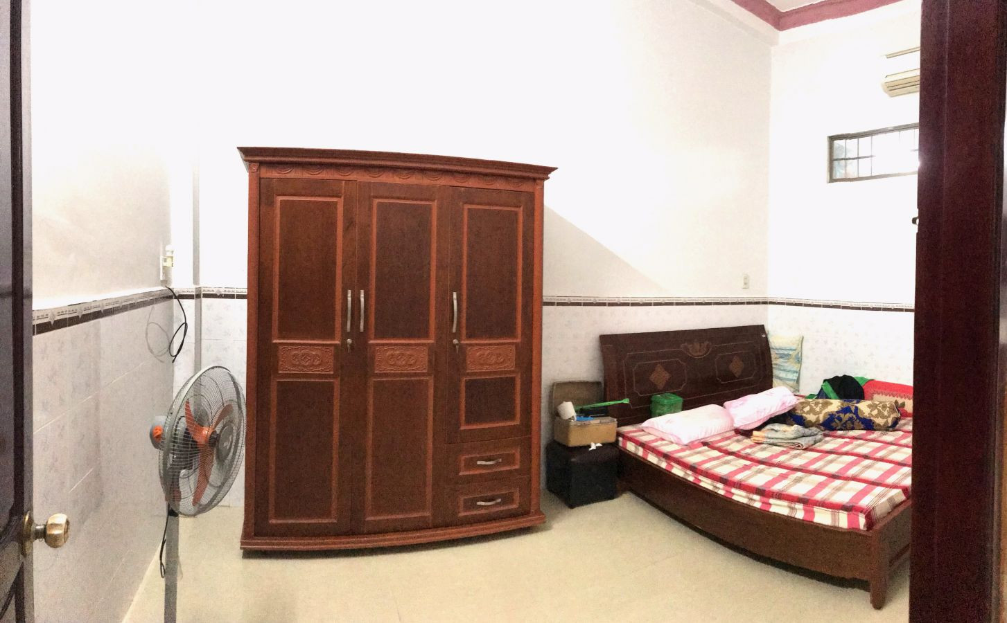 Bán nhà đẹp 1 trệt 2 lầu đường Phạm Hùng, Vĩnh Lạc Rạch Giá Kiên Giang