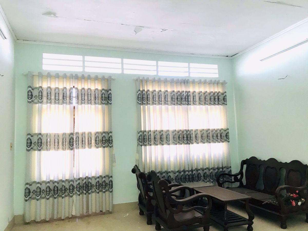 Bán nhà đẹp 1 trệt 2 lầu đường Phạm Hùng, Vĩnh Lạc Rạch Giá Kiên Giang