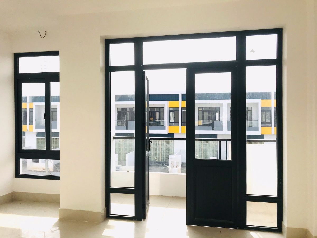 Cần bán gấp nhà lô C8 Khu Đô Thị Tây Bắc, phường Vĩnh Quang Rạch Giá Kiên Giang
