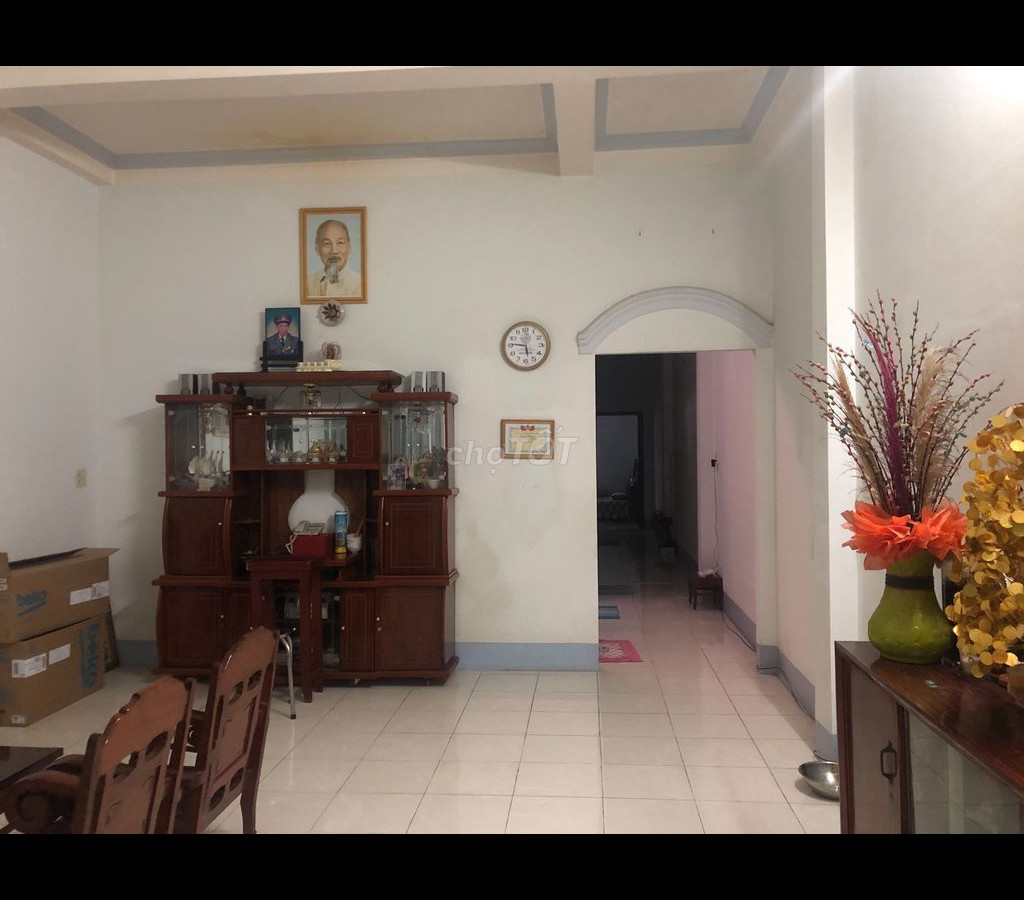 Cần bán nhà mặt tiền Phạm Hùng
