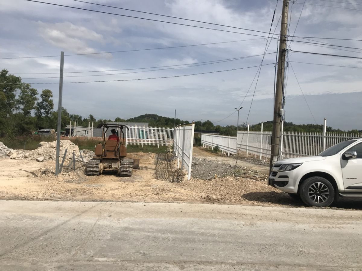 Bán đất Lô góc, Khu phố 2, Pháo Đài, Hà Tiên, Kiên Giang (đường Giếng Tượng nối vào đường số 25 Khu Chợ đêm Hà Tiên)