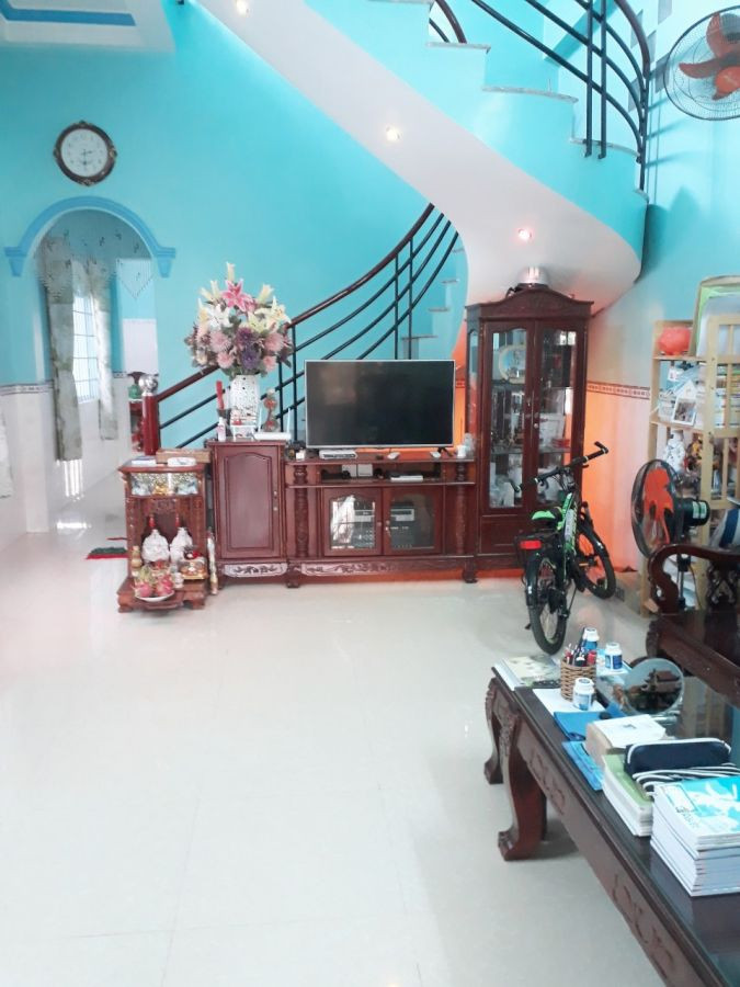 Cần bán nhà mặt tiền đường trương định , lộ nhựa 7m . rạch giá , kiên giang.