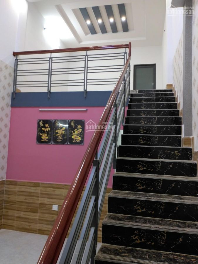 Cần bán căn nhà mặt tiền đường Ngọc Hân Công Chúa, phường Vĩnh Quang, TP. Rạch Giá.