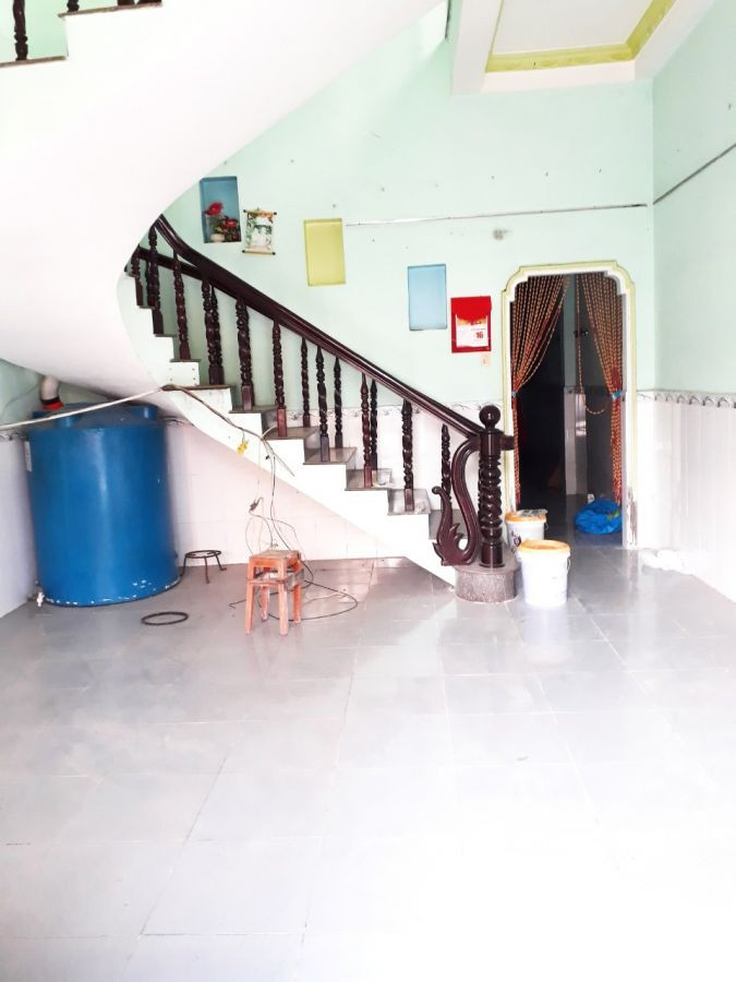Cần bán nhà 1 trệt 1 lầu , hẽm 4m , gần chợ rạch sỏi