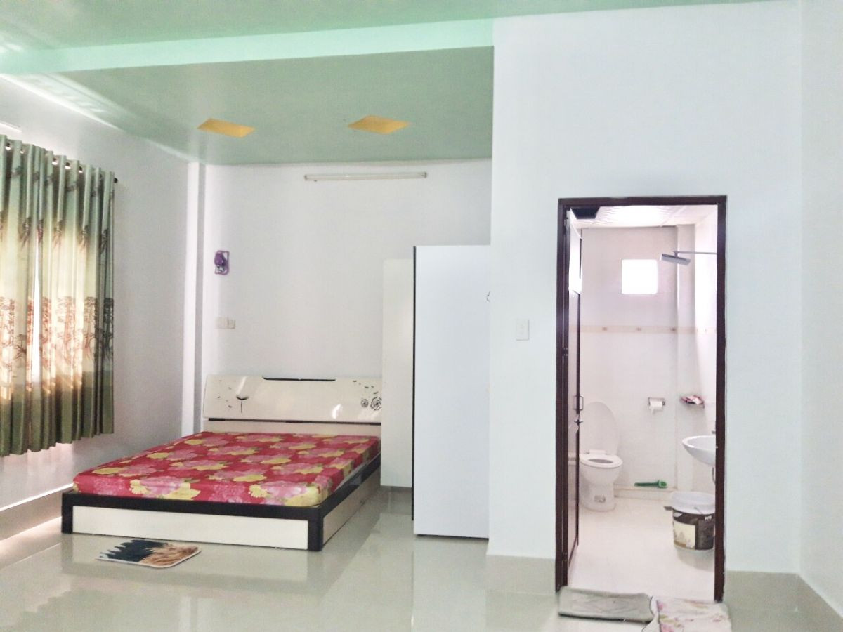 Bán nhà đẹp đường Lê Văn Hưu, phía sau đường Tôn Đức Thắng (gần căn góc)