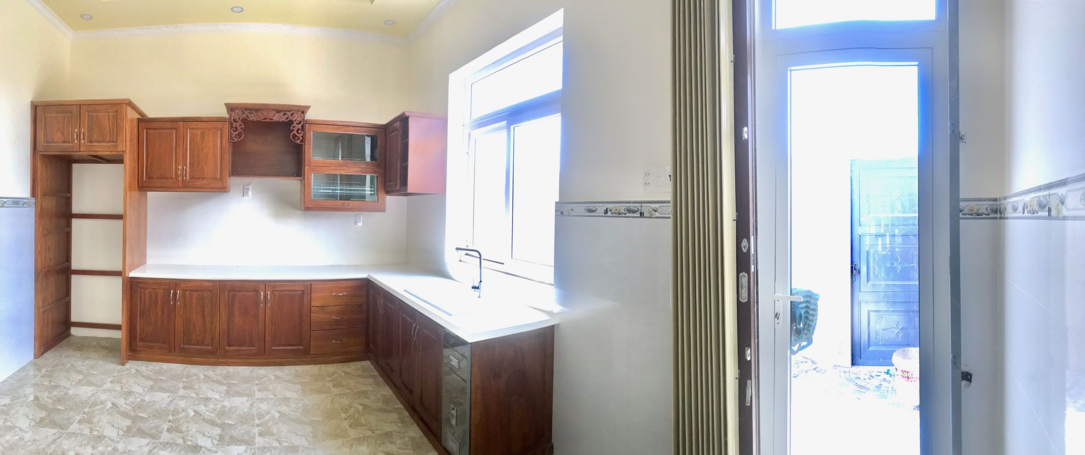 Bán nhà đẹp lô C8 KĐT Tây Bắc (đối diện công viên) đã hoàn thiện 100%