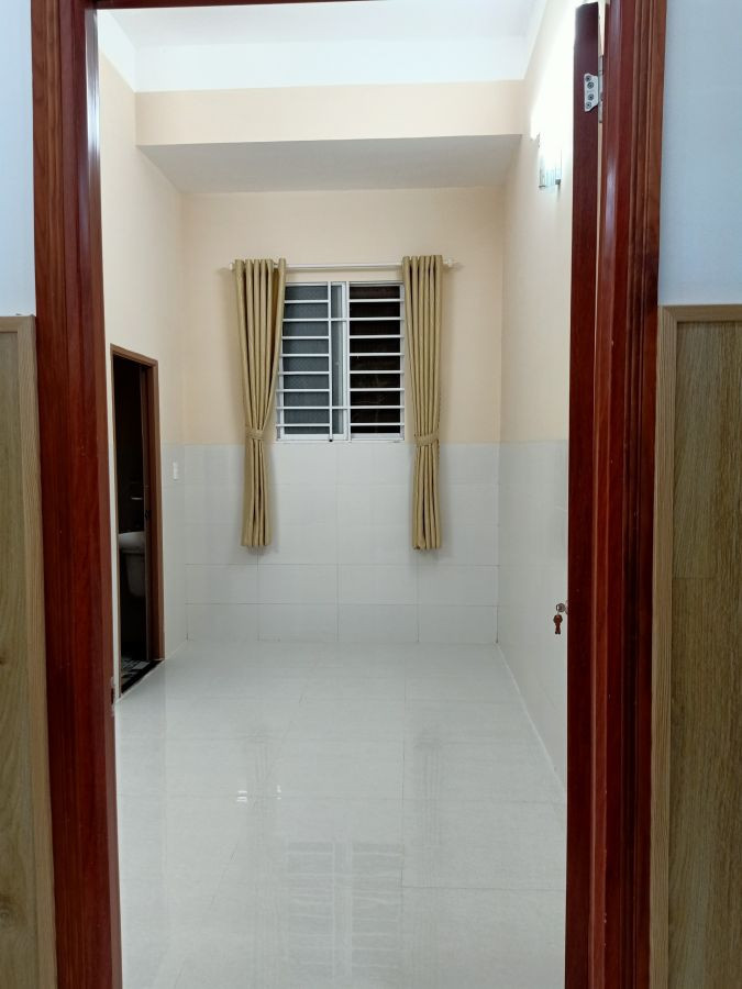 Nhà cao tầng lô h6 căn 11-12 đường Phạm Hùng