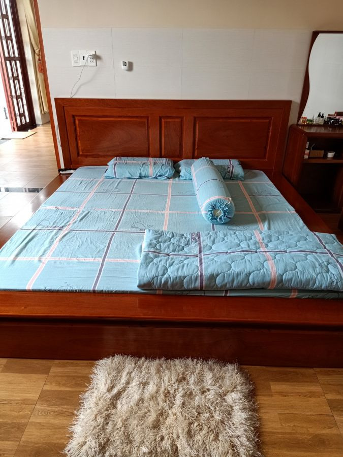 Nhà cao tầng lô h6 căn 11-12 đường Phạm Hùng