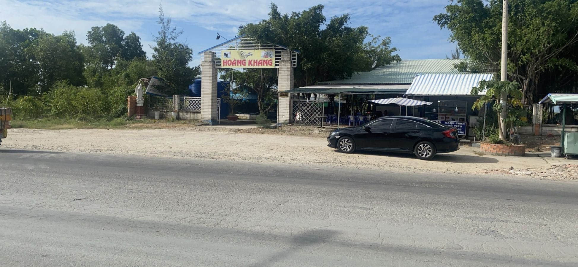 Cafe Sân Vườn Nguyễn Phúc Chu, Trung tâm thành phố Hà Tiên, Kiên Giang