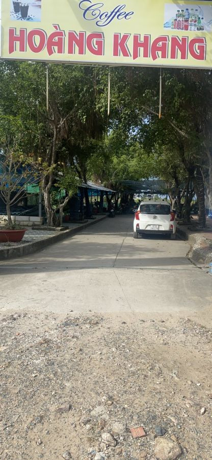 Cafe Sân Vườn Nguyễn Phúc Chu, Trung tâm thành phố Hà Tiên, Kiên Giang