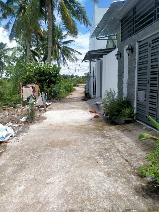 Đất thổ cư 100%  hẻm 81 Trương Định