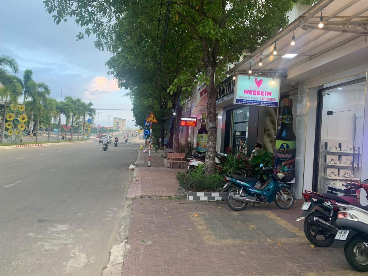 Bán nhà đường 3/2 gần Bến tàu Rạch Giá
