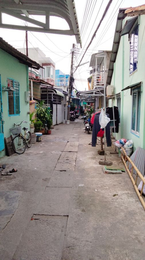 Nhà bến tàu PQ